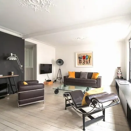 Jehan Apartment *